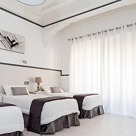Gran Via 63 Rooms-2